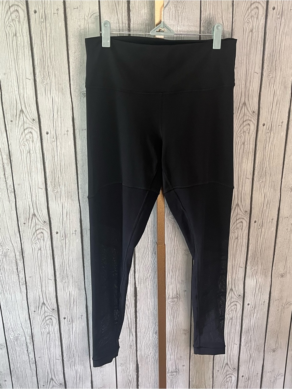 Lululemon size 12 black Mesh Will High Rise tight full length athletic legging